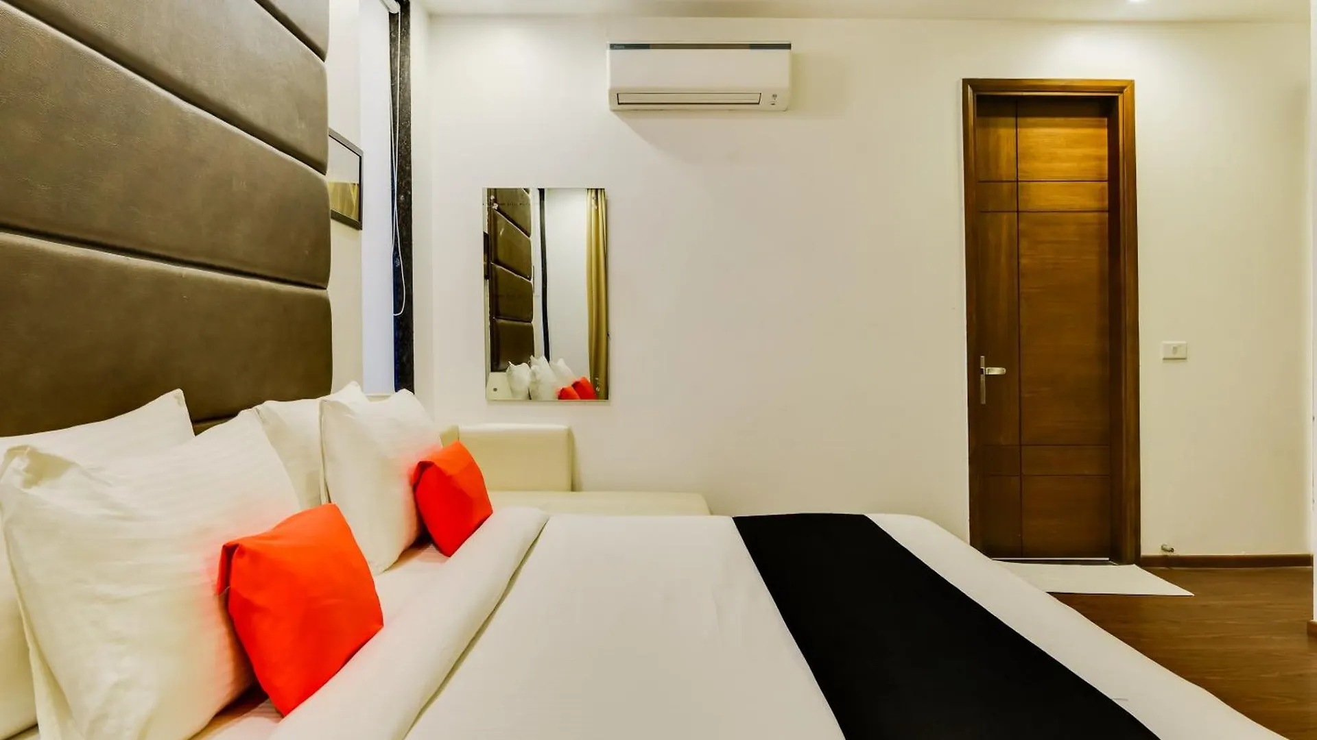 Hotel O Pink Stays Gurgaon Indien