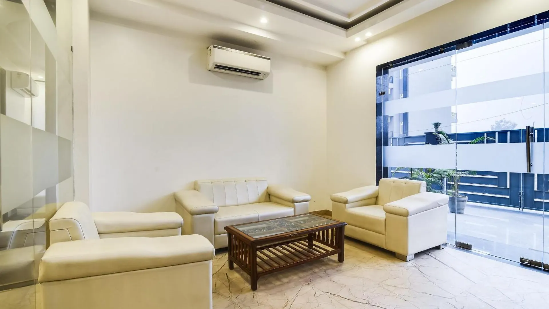 Hotel O Pink Stays Gurgaon